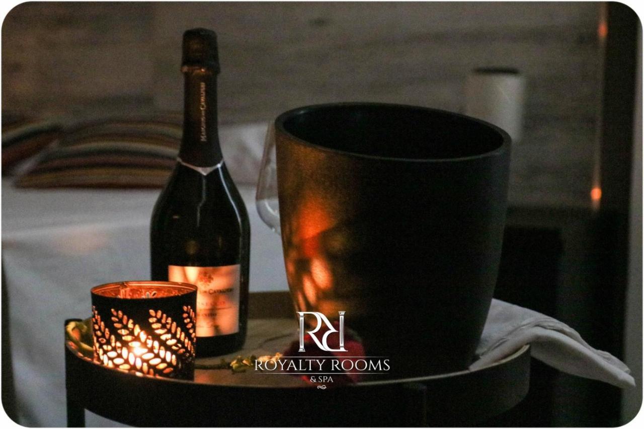 Royalty Rooms & Spa Napoli Ngoại thất bức ảnh