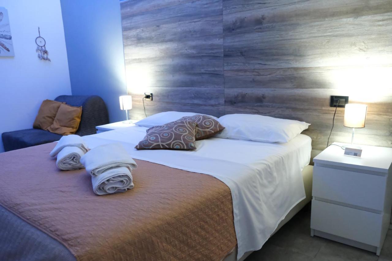 Royalty Rooms & Spa Napoli Ngoại thất bức ảnh