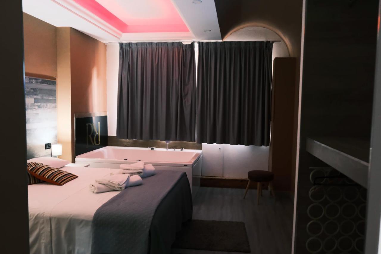 Royalty Rooms & Spa Napoli Ngoại thất bức ảnh