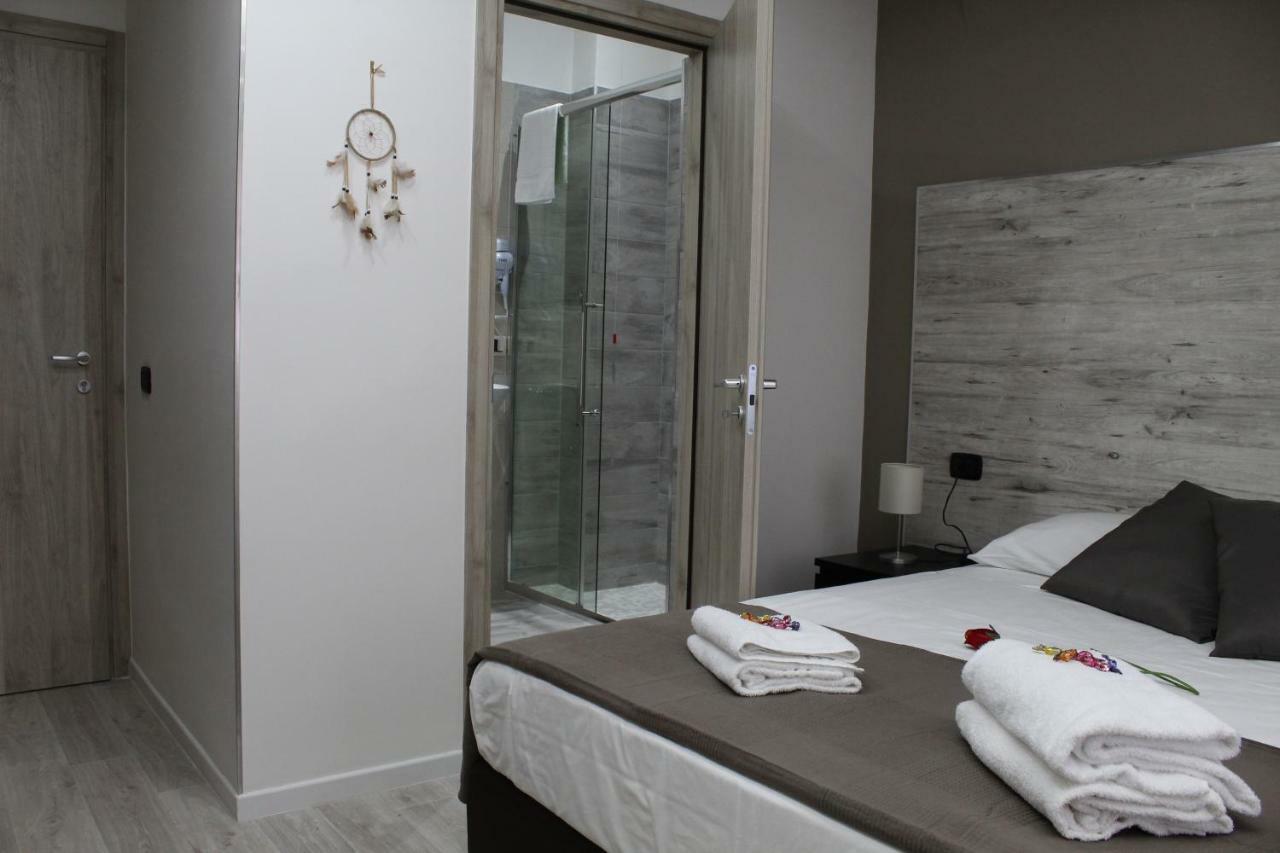 Royalty Rooms & Spa Napoli Ngoại thất bức ảnh